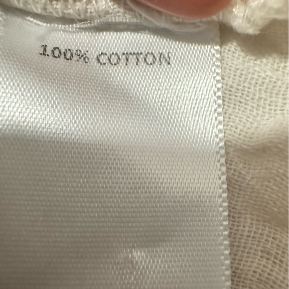 Mod Ref 100% Cotton Button Shirt Women’s Beige Cream Top Casual Minimalist S - Picture 3 of 3